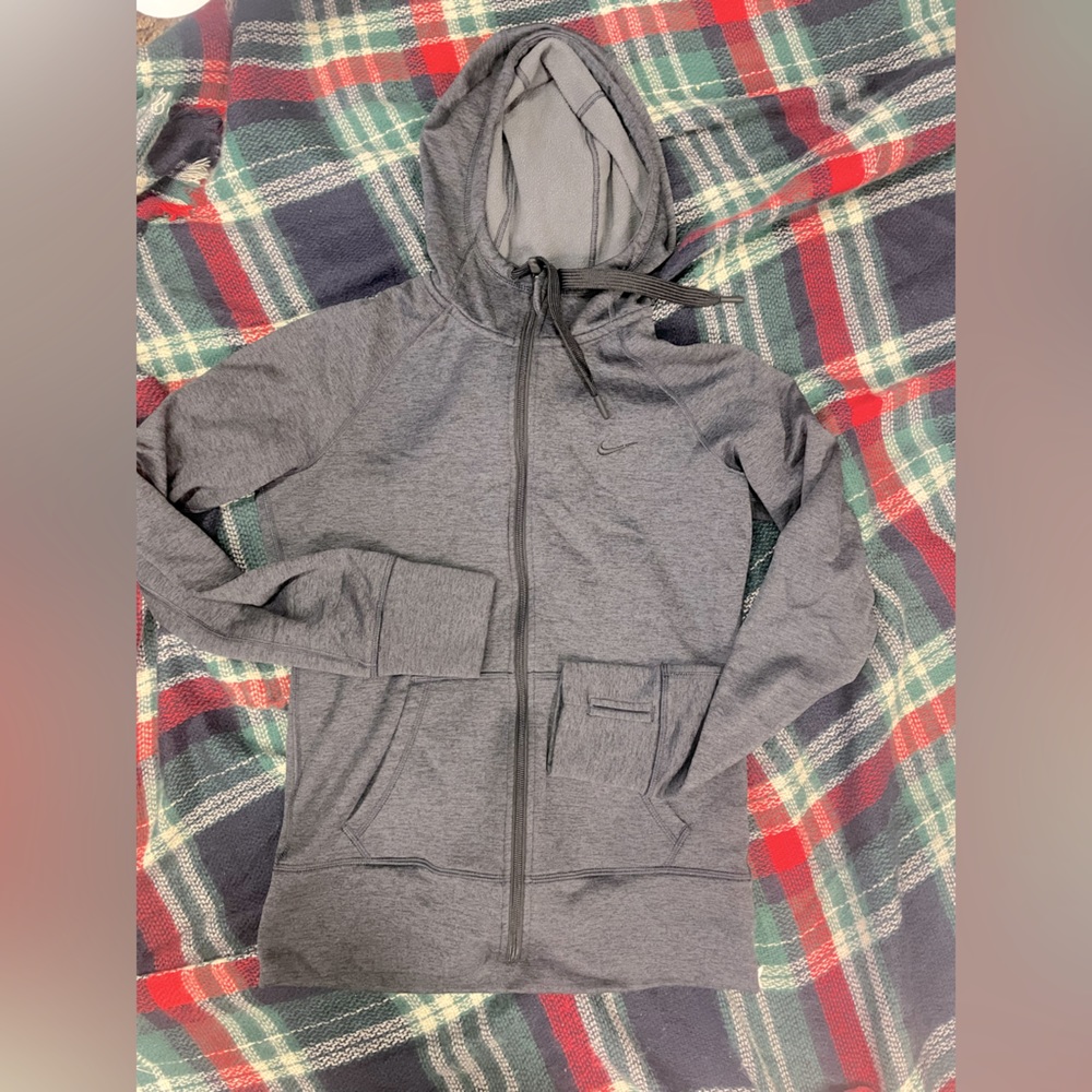 Women’s small Nike zip up
